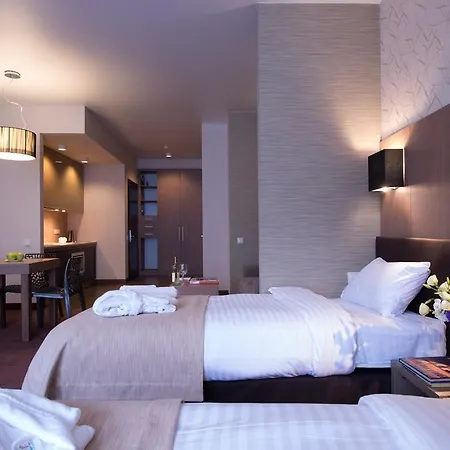 伯恩公寓 4* 敖德萨