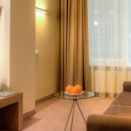 伯恩公寓 4* 敖德萨