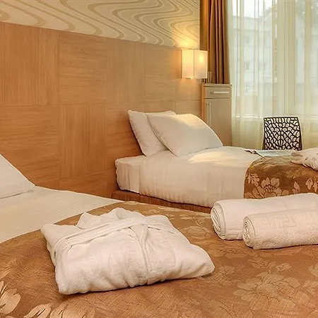 Bon Aparthotel