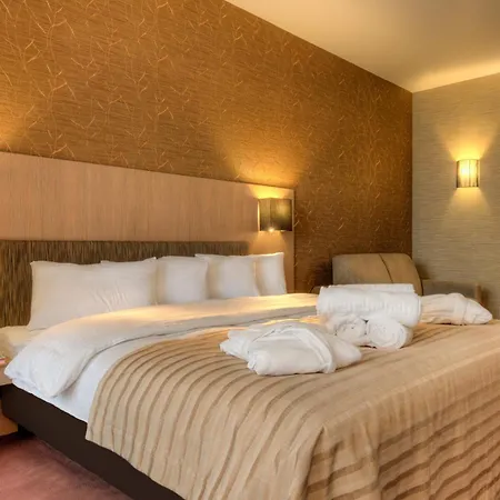 伯恩公寓 敖德萨