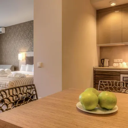 伯恩公寓 敖德萨