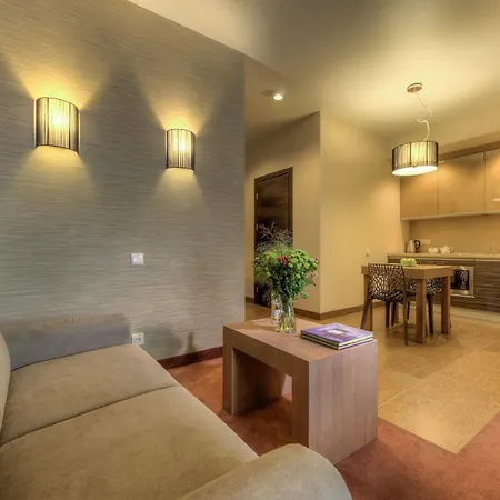 Bon Aparthotel Odessa