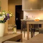 Bon Aparthotel