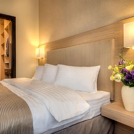 Lejlighedshotel Bon 4*